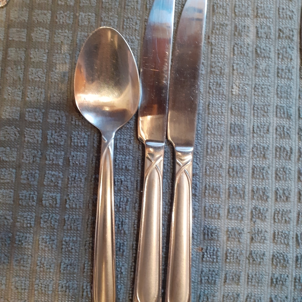 Cambridge cutlery set